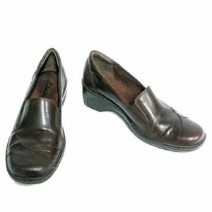 Clarks Women's 7.5 Brown Leather Slip On Loafers